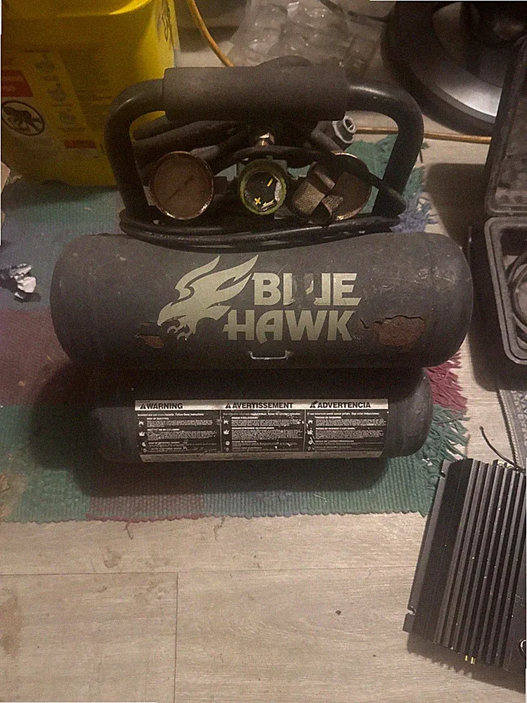 blue hawk 2 gallon 125 psi air compressor